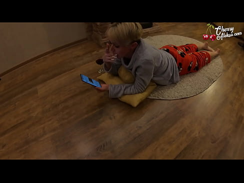 ❤️ Ilehoria zoroa zurrupatzen duen Dick erraldoia zurrupatzen eta bertan errebotatzen - Anal Sexua ❤️❌ Izorratu bideoa  %eu.xxxtophd.ruan ☑